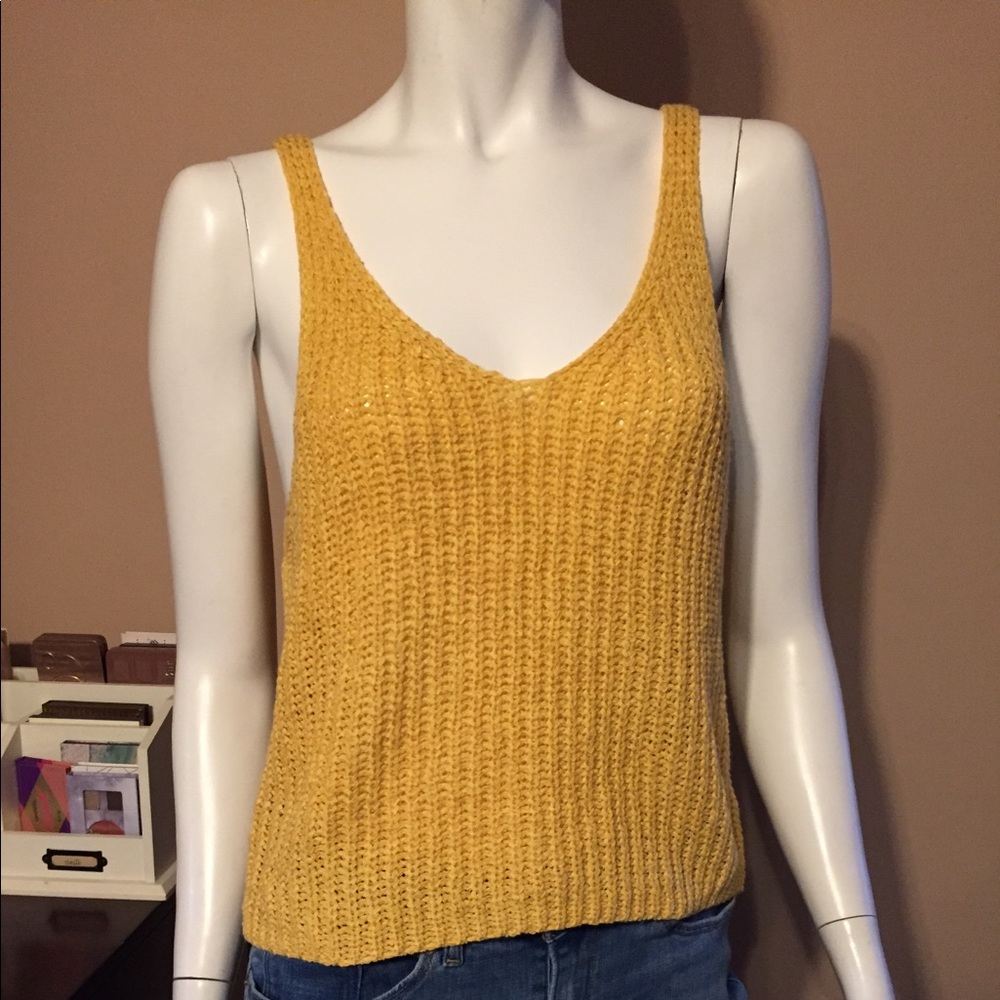 Knitted tank